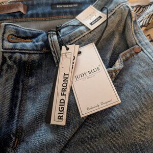 Judy blue size 5/27